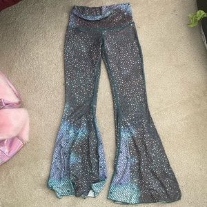 Teeki flare yoga pants